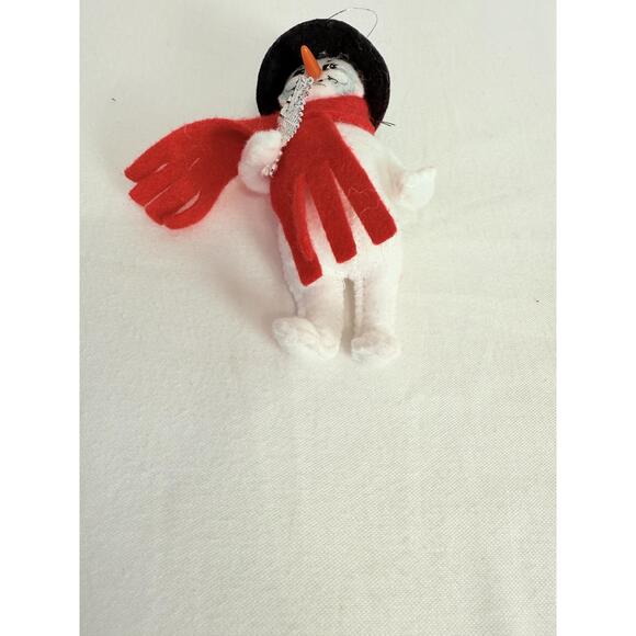 Annalee Snowman White Black Hat Red Scarf Snow Flake Snowman Ornament 2013 - Picture 8 of 9